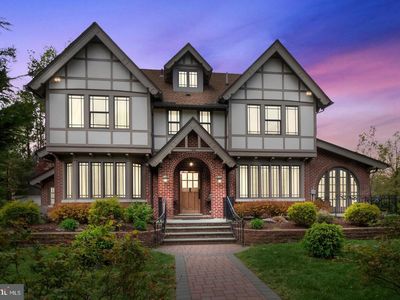 500 W Franklin Ave