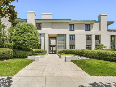 300 S Orange Grove Blvd APT 5