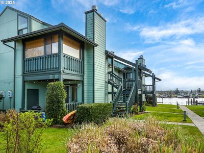 327 NE Skipanon Dr #27