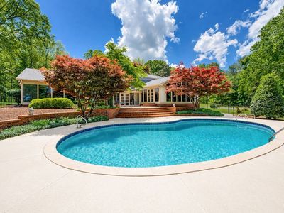 414 Bellwood Dr