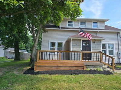 132 E Main St