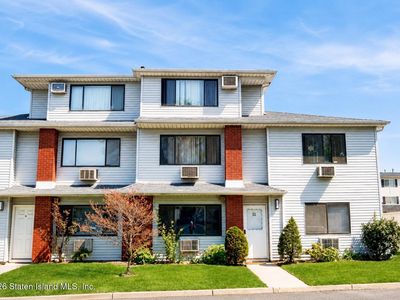 21 Richmond Ct #A