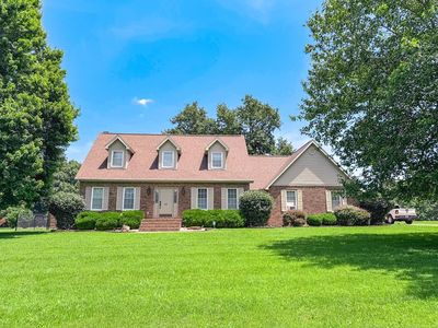 240 Abbott Ln