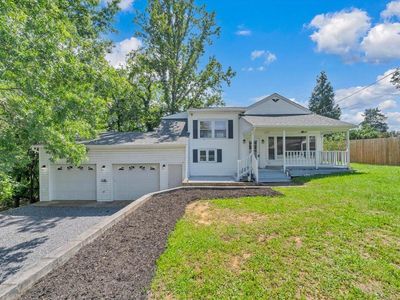 1325 Lewis Rd SE