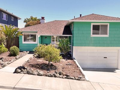 1380 Claremont Dr