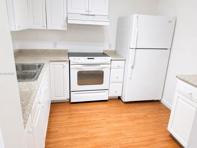 11925 NE 2nd Ave #B315