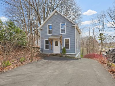 8 Grand Street