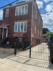 1140 Remsen Ave