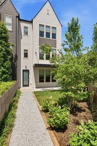356 E Village Ln