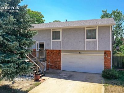 3711 Lander Ln