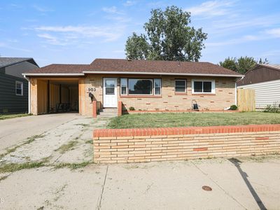 903 13th Ave W