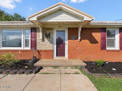 401 White Ave