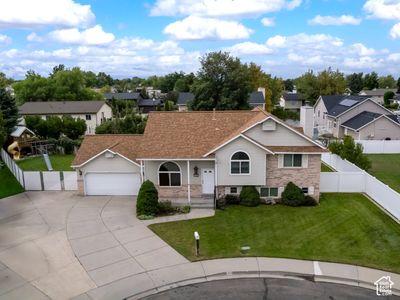 1033 W 1500 N
