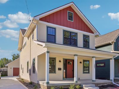 305 E Granger Ave