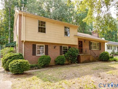 223 Roslyn Hills Dr