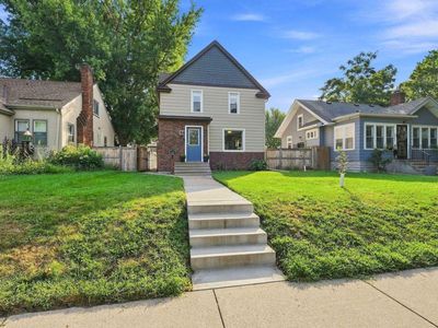 4533 Snelling Ave