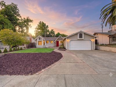 7425 Rollingwood Blvd