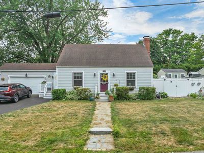 2 Belmont Circle
