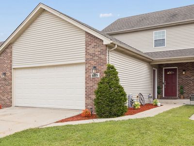 Property at 605 Circle Dr, Coal City, IL