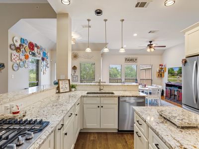 418 Mustang Dr