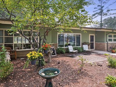 425 Greenwood Ln