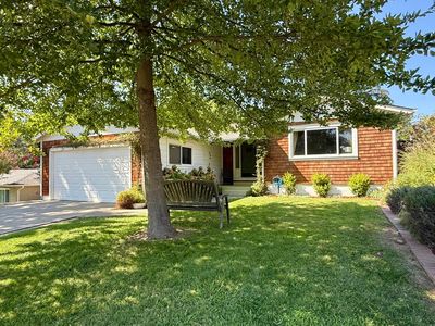 7633 Heather Rd