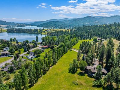 310 Lake Hills Dr