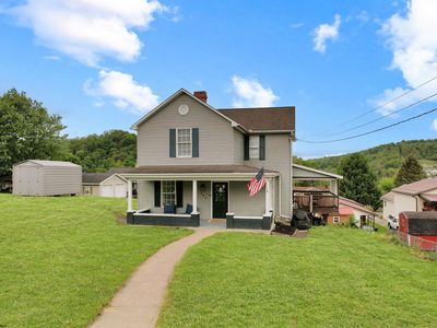 367 Broadway Ave