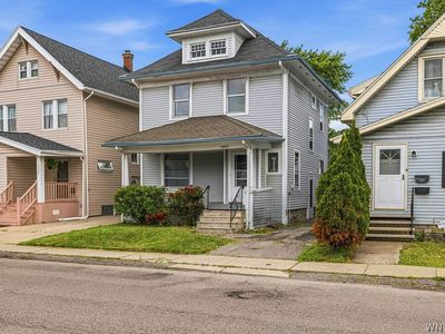 1343 Kenmore Ave