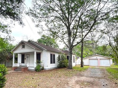 1011 Prairie St