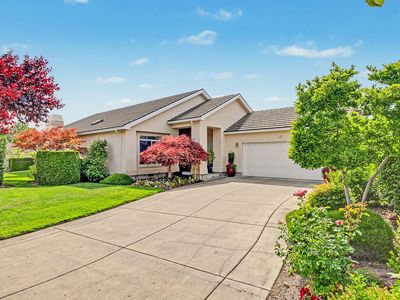 732 Cherrywood Dr
