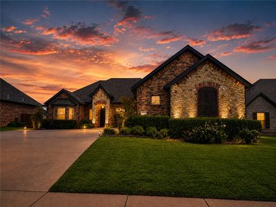 2803 Hazelnut Ave