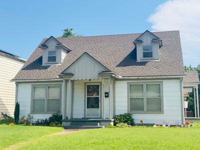 1921 W Maple Ave