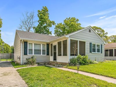 305 Village Rd