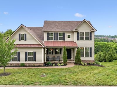 7016 Crimson Leaf Ln