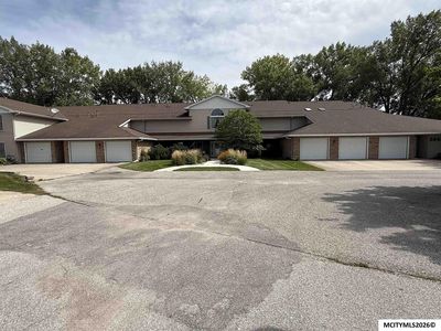 2047 Hunters Ridge Dr