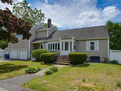 Property at 2 Frances Rd, Burlington, MA