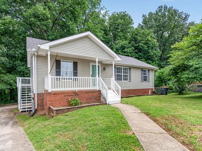 979 Bobcat Dr