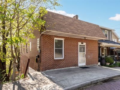 107 Overbrook Blvd