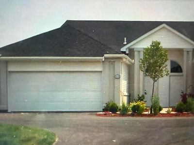 Property at 908 Hilltop Ln, Toledo, OH