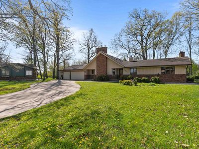 1841 Eagle Dr