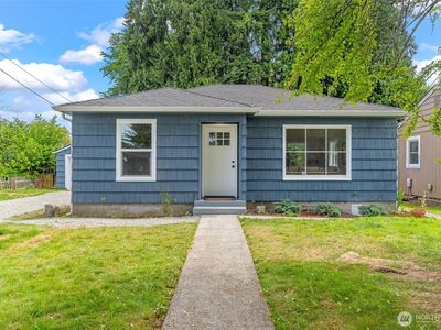 1214 Central Street NE