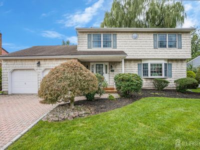 11 Woodrow Wilson Dr