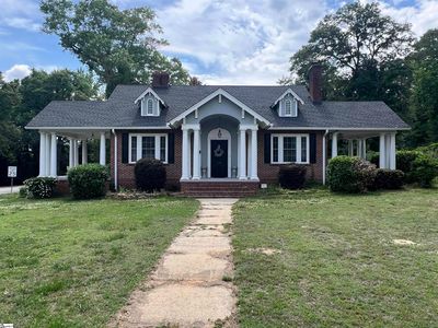 409 Brown Ave