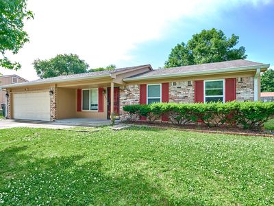 805 Burr Oak Dr