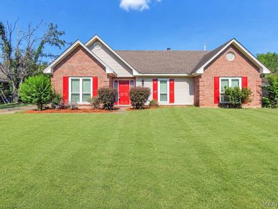1849 Woodmere Loop