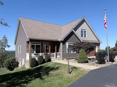 10 Pointe Dr