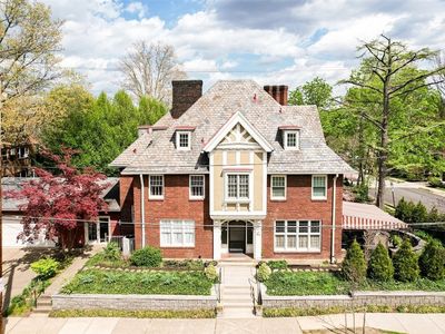333 Devonshire St