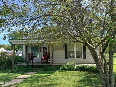 210 Pearl St