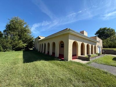 190 Hubble Rd